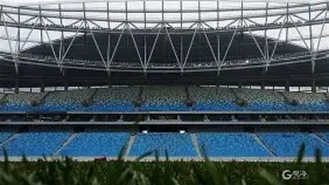 2025中超风云再起！卡扎伊什维利赛季30场狂轰27球，荣耀加冕，独占鳌头荣膺最佳球员！